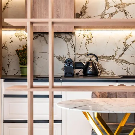 Luxury Near Center Апартаменты