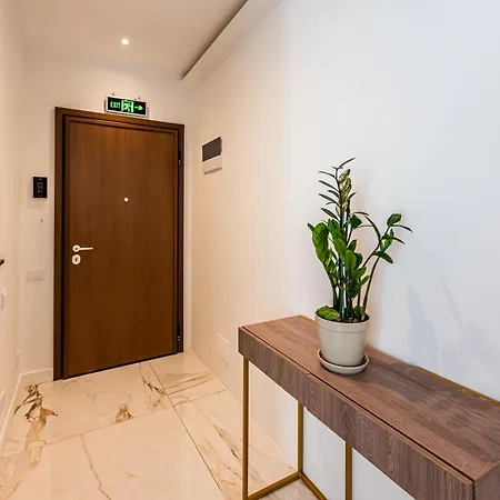 Luxury Near Center * Bukarest
