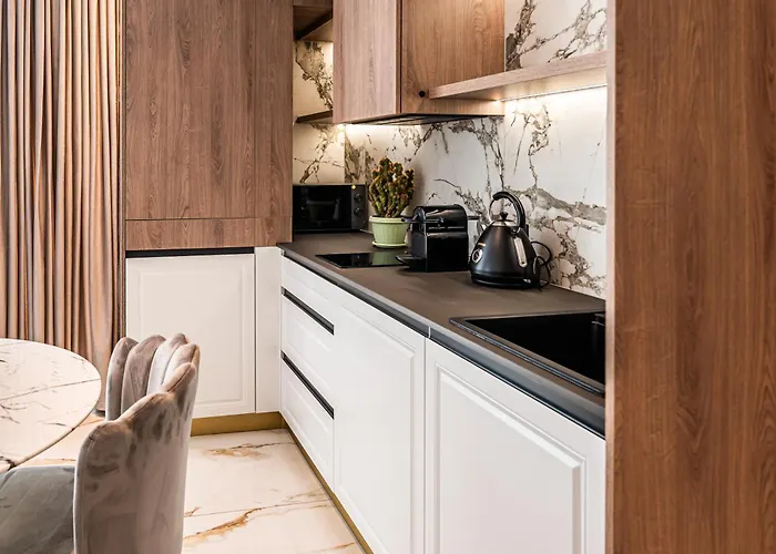 Daire Luxury Near Center *