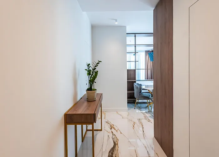 Luxury Near Center Apartment Bucharest