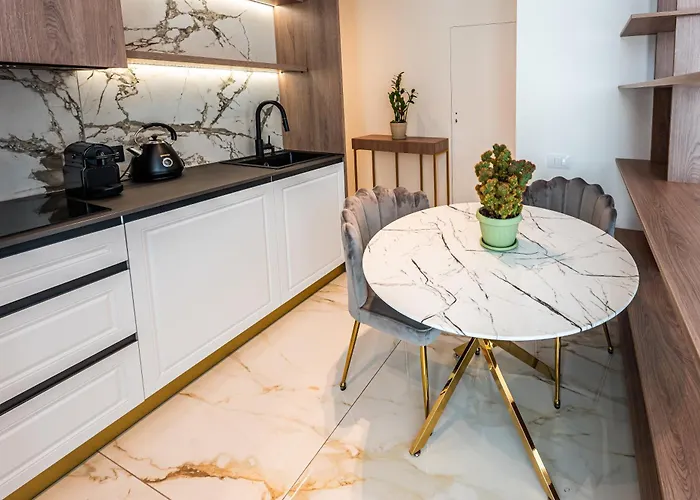 Luxury Near Center Daire