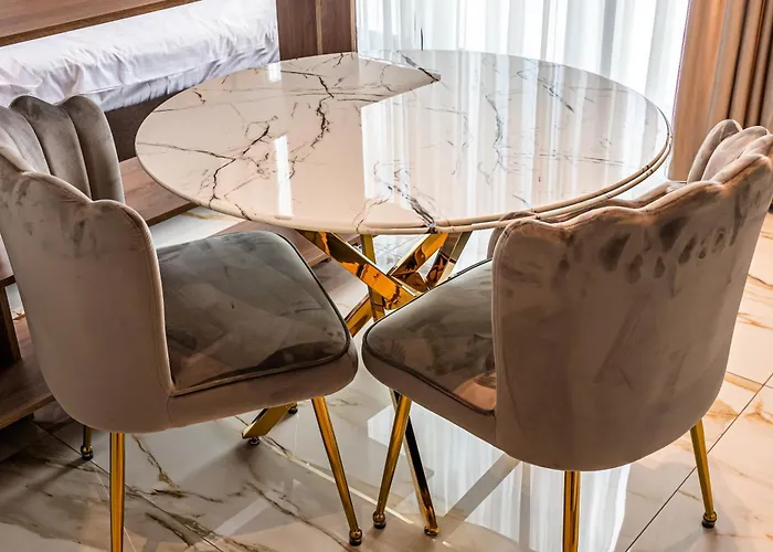 Luxury Near Center Daire *